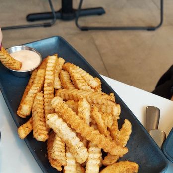 Tommy Bahama Marlin Bar - Good fries. - Men's Clothing Near Me - Oklahoma City, Oklahoma Tommy Bahama Marlin Bar - Good fries. - Men's Clothing Near Me - Oklahoma City, Oklahoma