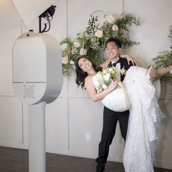 DA 808 Spin - Photo Booth Rentals Near Me