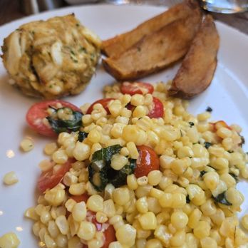 Clyde's Willow Creek Farm - Single crab cake entree - New American Near Me - Broadlands, Virginia Clyde's Willow Creek Farm - Single crab cake entree - New American Near Me - Broadlands, Virginia