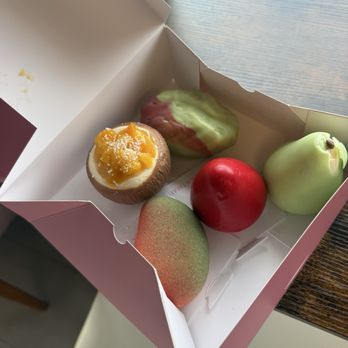 Ladun Treats - Pistachio, coconut, pear, mango, strawberry - Bakeries Near Me - Everett, Washington Ladun Treats - Pistachio, coconut, pear, mango, strawberry - Bakeries Near Me - Everett, Washington
