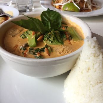 Spice - $9 Vegetarian Curry during lunch special - Thai Near Me - New York, New York Spice - $9 Vegetarian Curry during lunch special - Thai Near Me - New York, New York