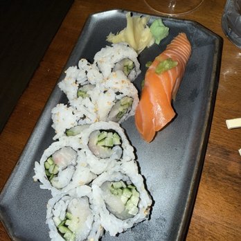 Domo Sushi Kitchen & Bar - Hamachi roll & salmon sushi - Sushi Bars Near Me - Columbus, Ohio Domo Sushi Kitchen & Bar - Hamachi roll & salmon sushi - Sushi Bars Near Me - Columbus, Ohio