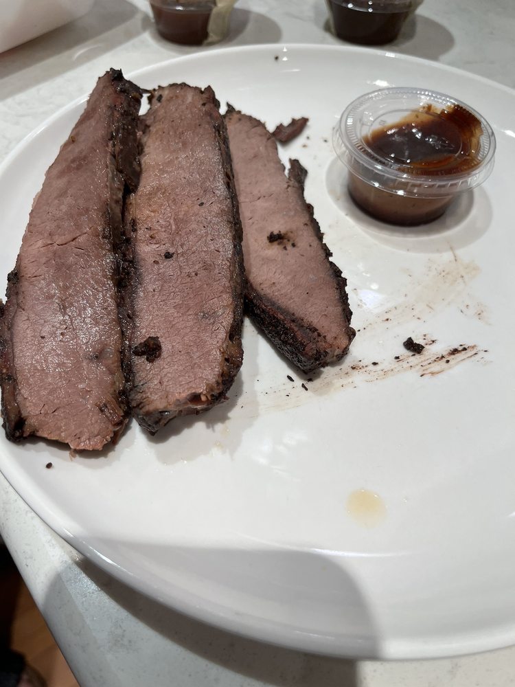 Food from Smokin Willy BBQ