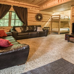 Pine Hill Lodge Vacation Rentals 28843 Big Pine Rd Logan Oh