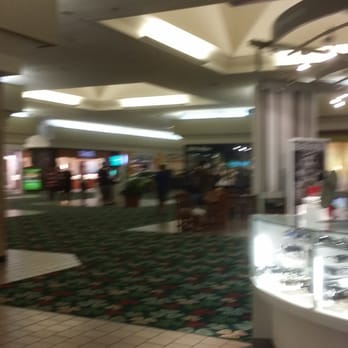 Kahala Mall - Shopping Centers Near Me - Honolulu, Hawaii