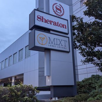 Sheraton Vancouver Guildford Hotel - Hotels Near Me - Surrey, British Columbia