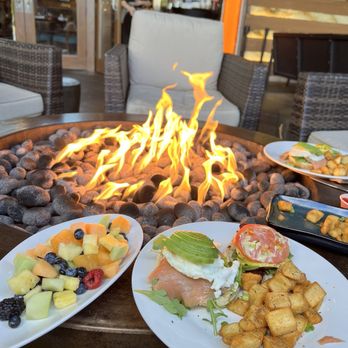 B-Town Kitchen & Raw Bar - Breakfast - Live/Raw Food Near Me - Bellingham, Washington