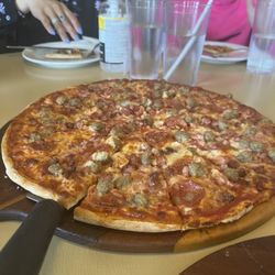 Mossimo's Pizza & Subs - Meat lovers