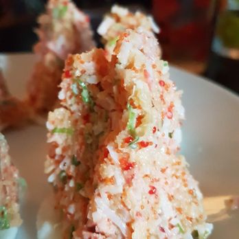 Saint Sushi Plateau - Christmas Tree Roll - Sushi Bars Near Me - Montreal, Quebec Saint Sushi Plateau - Christmas Tree Roll - Sushi Bars Near Me - Montreal, Quebec
