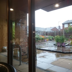 Inspire Cafe - Wet garden