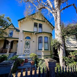 Cambria - Cute B&B!