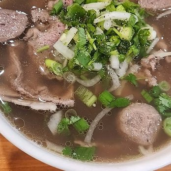 Me Va Con Vietnamese Kitchen - Beef pho - Vietnamese Near Me - Oakland, California Me Va Con Vietnamese Kitchen - Beef pho - Vietnamese Near Me - Oakland, California