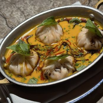 Si! Mon - Shrimp dumplings - Latin American Near Me - Los Angeles, California