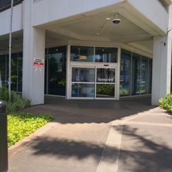 HMSA Center - Honolulu - Dropped off flowers for Caroline