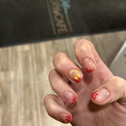 Prime Nails & Spa - Gel manicure