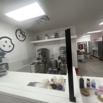 Crumbl - Boca Raton - The view - Bakeries Near Me - Boca Raton, Florida