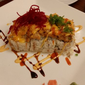 Irashai Sushi - Volcano Roll - Sushi Bars Near Me - Seattle, Washington