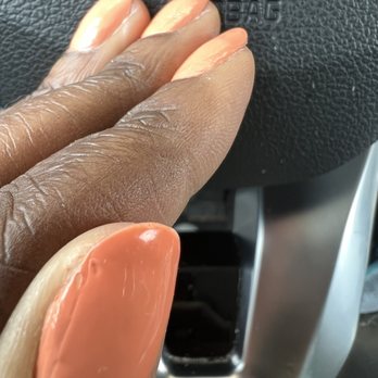 Kosmo Nail Bar - Uneven coats - Nail Salons Near Me - McLean, Virginia