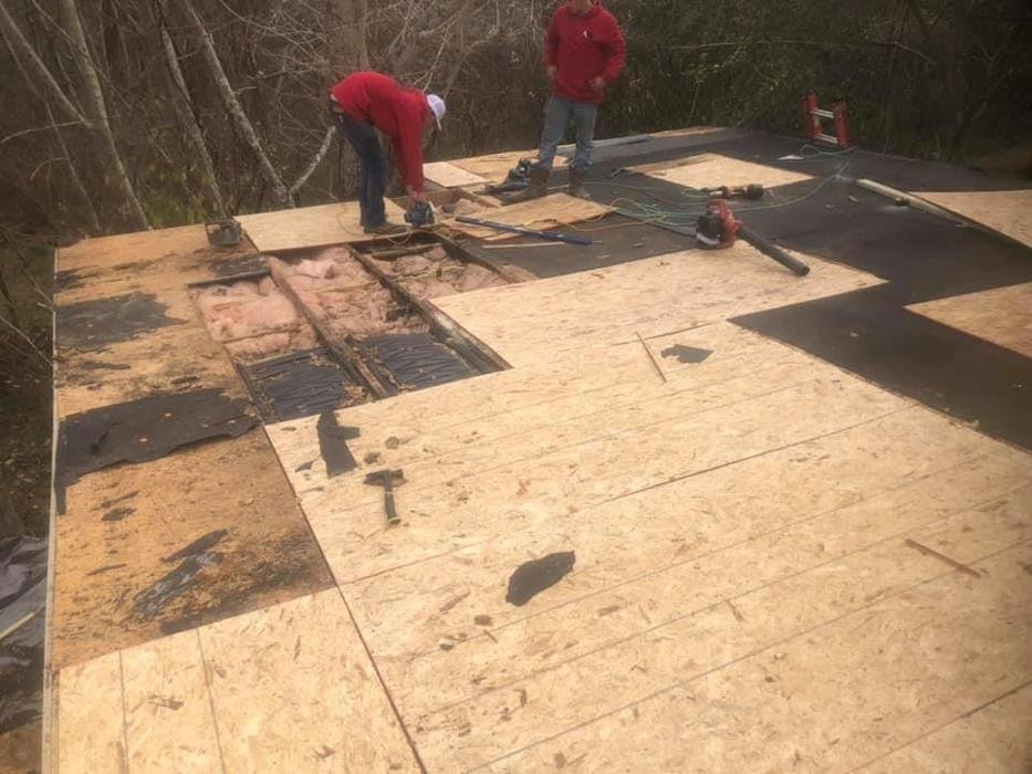 Slide of Jason Vega's Roofing