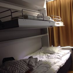 STF Göteborg City Hotell & Vandrarhem - Small room but big enough for 4 people!