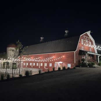 Historic Blum Barn - Wedding Planning Near Me - Manchester, Michigan Historic Blum Barn - Wedding Planning Near Me - Manchester, Michigan