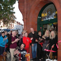 Dr Doolittles Petshop - Grand re-opening of Dr Doolittles 2 on Thursday 16th October, Jo Good and Anna White from BBC London cutting the ribbon