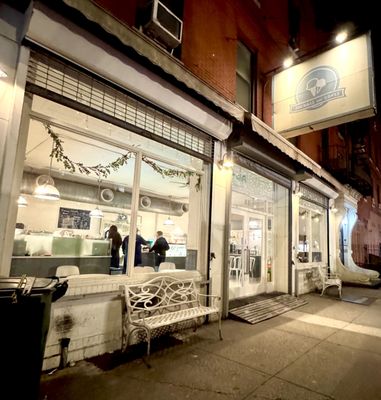 Sundaes and Cones by null Sundaes and Cones by null