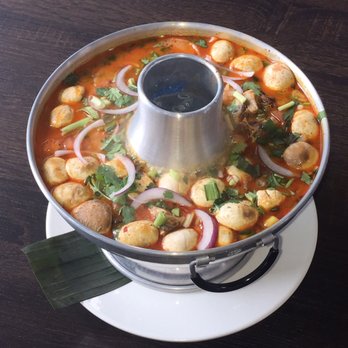 Chiang Mai - Lemongrass Tom yum soup - Thai Near Me - Toronto, Ontario Chiang Mai - Lemongrass Tom yum soup - Thai Near Me - Toronto, Ontario