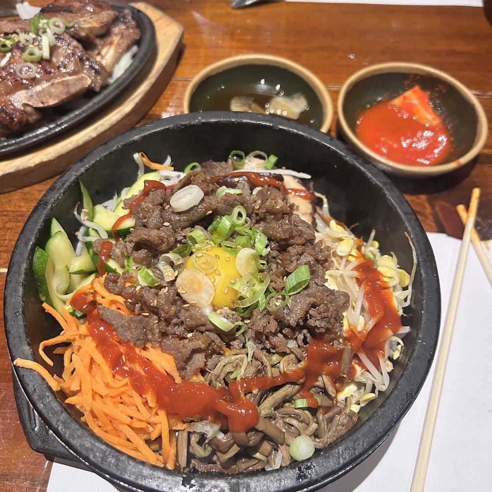 Seoul Soulongtang - Dolsot Bibimbap Beef - Korean Near Me - Boston, Massachusetts Seoul Soulongtang - Dolsot Bibimbap Beef - Korean Near Me - Boston, Massachusetts
