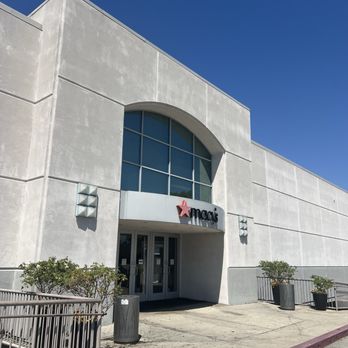 Macy's - Department Stores Near Me - Sherman Oaks, California
