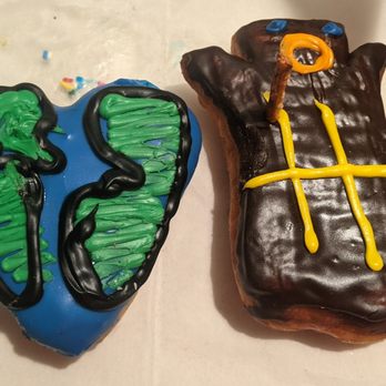 Voodoo Doughnut - Bakeries Near Me - Orlando, Florida