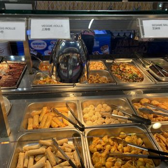 Eat Well Modern Buffet - Egg rolls, Veggie RollsX Sesame Balls - Buffets Near Me - Bergenfield, New Jersey