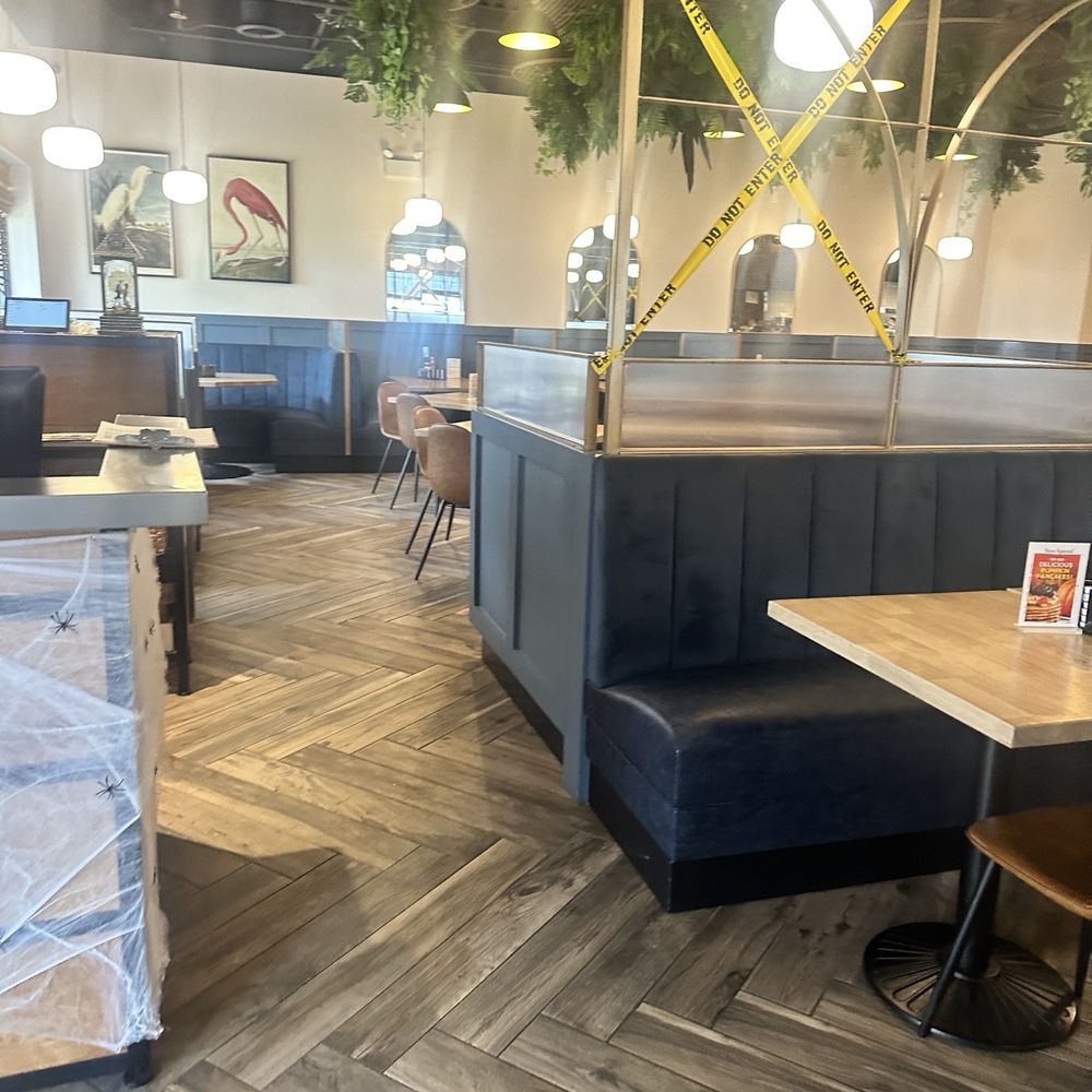 The Cracked Egg - Breakfast & Brunch Near Me - Chicago, Illinois
