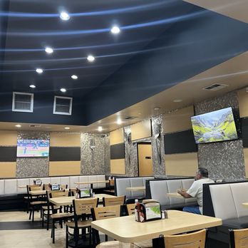 Hot Off the Grill - Inside dining room - Fast Food Near Me - Fountain Valley, California Hot Off the Grill - Inside dining room - Fast Food Near Me - Fountain Valley, California
