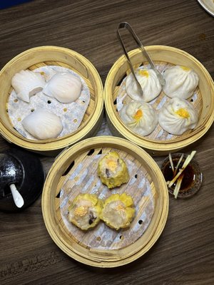 Yum Cha Chinese Kitchen & Bar 姑苏里 by null