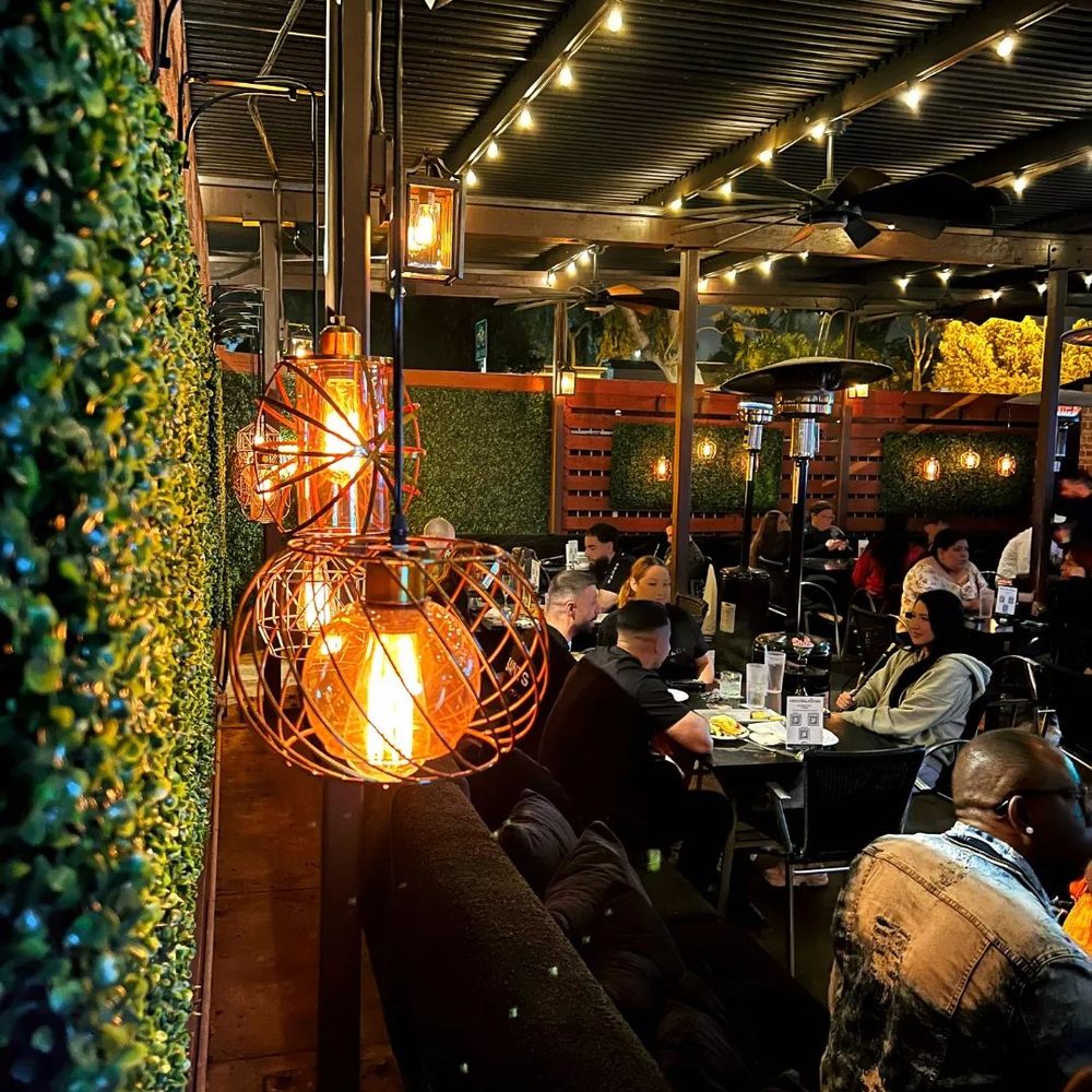 New York, NY, USA. 21st Aug, 2018. Nicole Hoopz Alexander and Farrah  Abraham at the press conference at McGettiganÕs in New York City promoting  the upcoming Celebrity Boxing match to raise awareness, image size:1000x1000