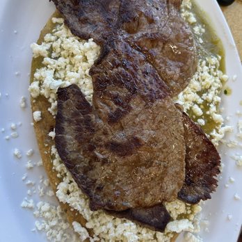 El Huarache Veloz - Mexican Near Me - Sylmar, California El Huarache Veloz - Mexican Near Me - Sylmar, California