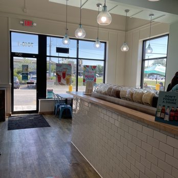 Tropical Smoothie Cafe - Juice Bars & Smoothies Near Me - Gurnee, Illinois