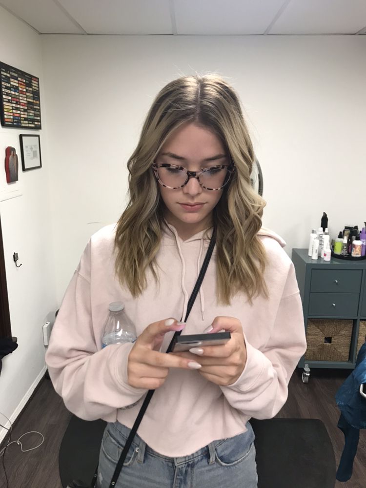 Hair Art By Lockhart Logo