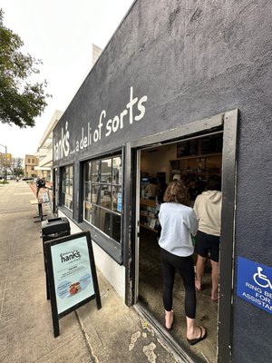 Hank's Bagels by null