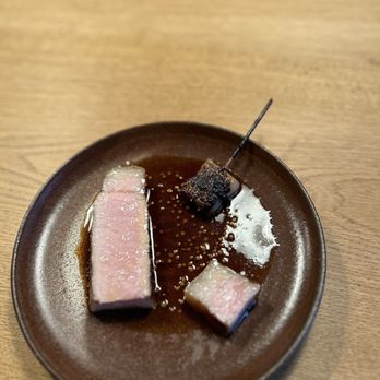 Restaurant Kadeau - pork loin, rib cap, jowls with pork bone and mustard seed sauce - Danish Near Me - København