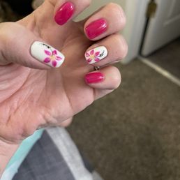 Nails by V