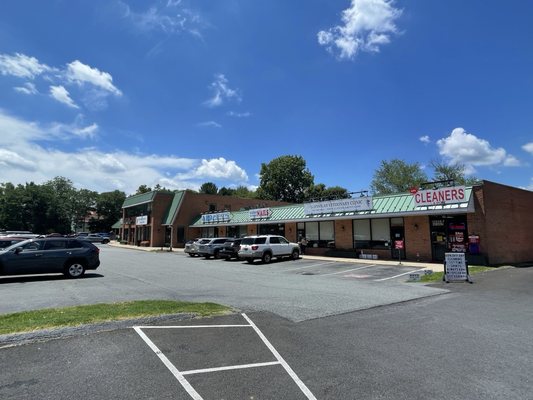 Bai Kao Thai by null