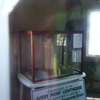 Avery Point Lighthouse - Cool stuff inside, but you can't get in - Landmarks & Historical Buildings Near Me - Groton, Connecticut