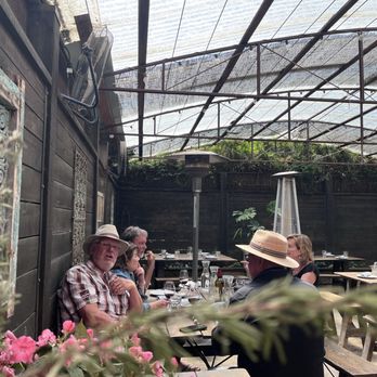 Diavola Pizzeria - Italian Near Me - Geyserville, California