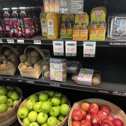 Diane's Natural Market
