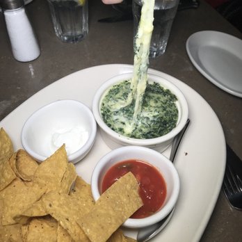 Houston's Restaurant - Spinach dip! AMAZING - American Near Me - Pompano Beach, Florida