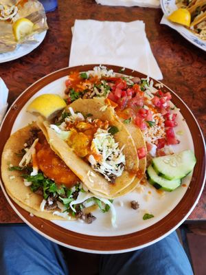 La Elegante Taqueria by null