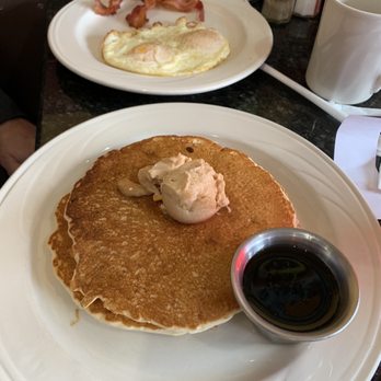 The Wooden Spoon - Apple cider pancakes - Breakfast & Brunch Near Me - Overland Park, Kansas