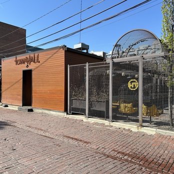 TownHall - New American Near Me - Cleveland, Ohio TownHall - New American Near Me - Cleveland, Ohio